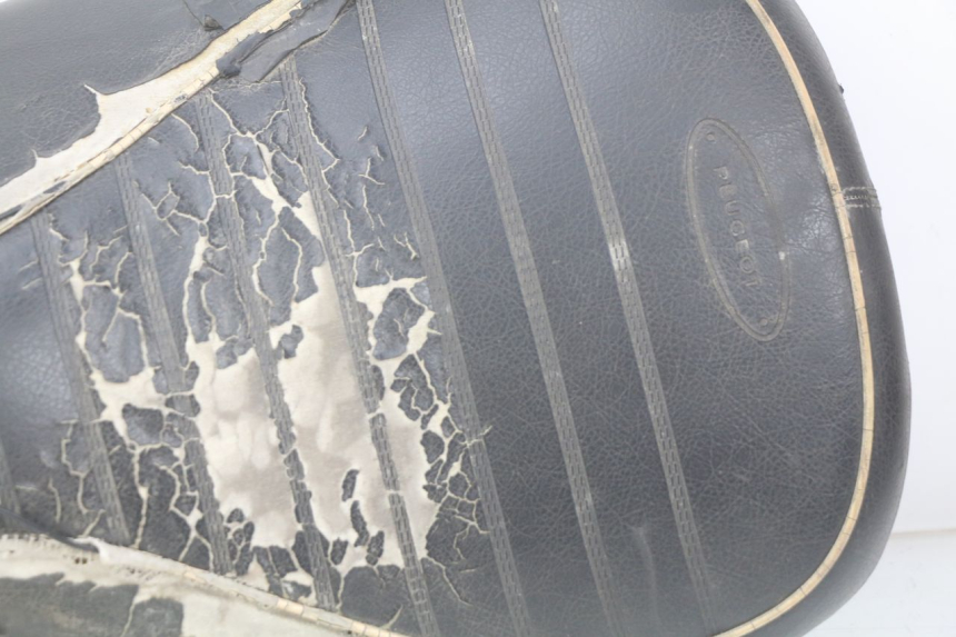 photo de SIEDZENIE PRZEDNIE PEUGEOT DJANGO 2T 50 (2014 - 2019) - Szczegóły charakterystyczne