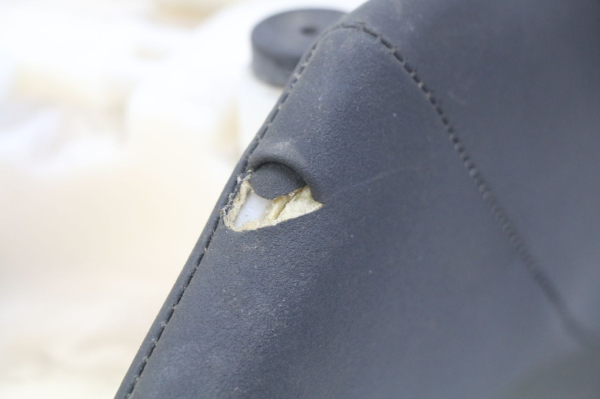 photo de SIODŁO PRZEDNIE YAMAHA FJR ABS 1300 (2006 - 2012) - Zbliżenie techniczne