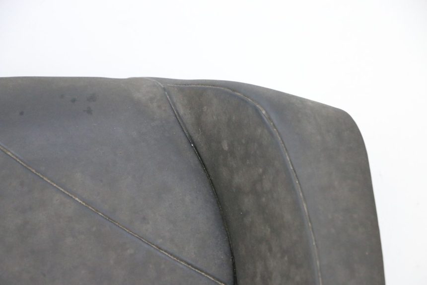 photo de SIODŁO PRZEDNIE YAMAHA FJR ABS 1300 (2006 - 2012) - Zbliżenie komponentów