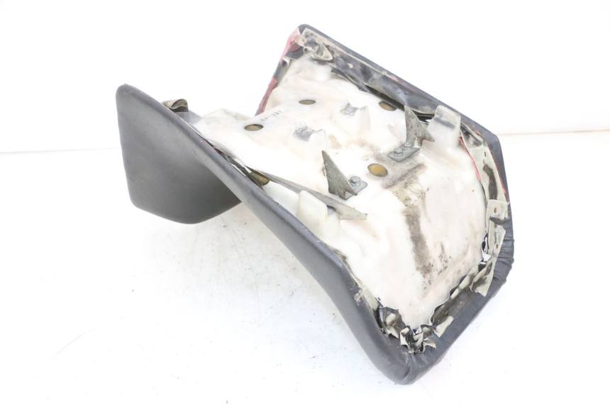 photo de SIODŁO PRZEDNIE KAWASAKI GPX R WARBIRD 600 (1988 - 1993) - Inny kąt widzenia