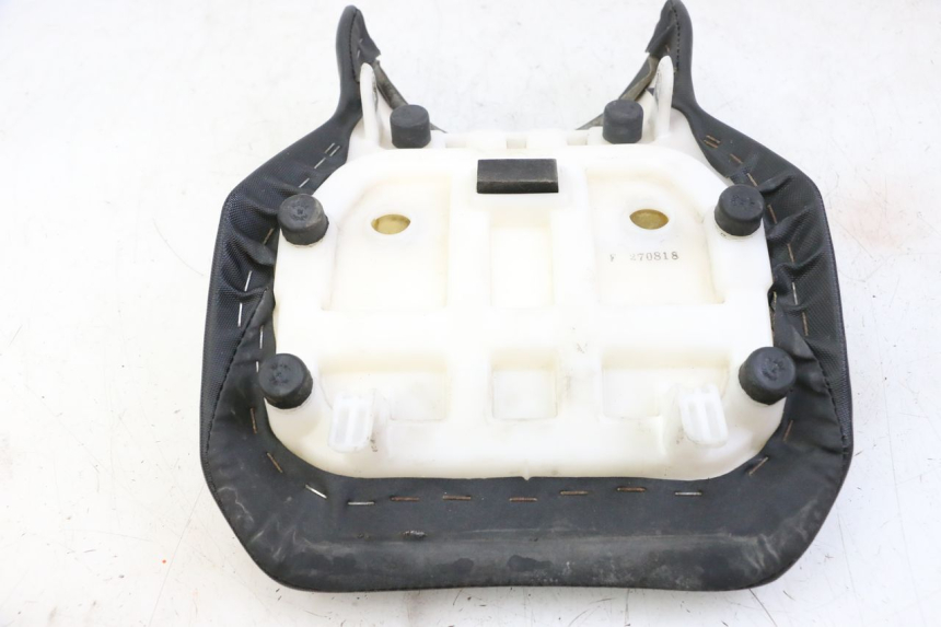 photo de SIODŁO PRZEDNIE SUZUKI GSR 750 (2011 - 2017) - Szczegół części