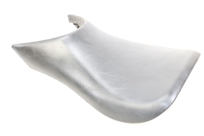 photo de SIEDZENIE PRZEDNIE HYOSUNG GTR 125 (2006 - 2008) - Zbliżenie techniczne