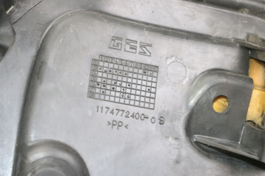 photo de SIODŁO PRZEDNIE PEUGEOT JET FORCE CARBU 50 (2003 - 2016) - Szczegół części