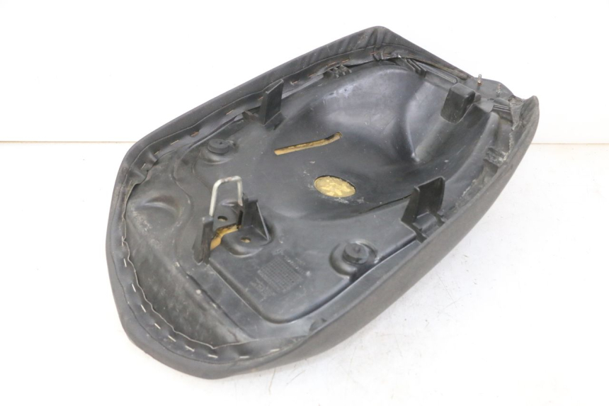 photo de SIODŁO PRZEDNIE PEUGEOT JET FORCE CARBU 50 (2003 - 2016) - Inny kąt widzenia