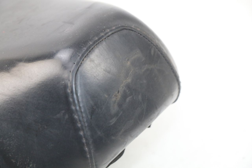 photo de SIODŁO PRZEDNIE PIAGGIO LIBERTY 4T 50 (2009 - 2015) - Zoom stanu zużycia