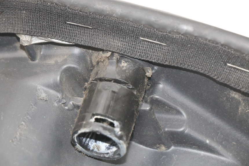 photo de SIODŁO PRZEDNIE PIAGGIO LIBERTY 4T 50 (2009 - 2015) - Inny kąt widzenia