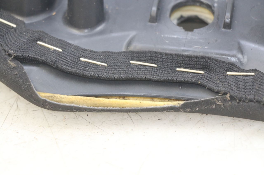 photo de SIEDZENIE PRZEDNIE YAMAHA MT ABS 125 (2014 - 2018) - Zbliżenie techniczne