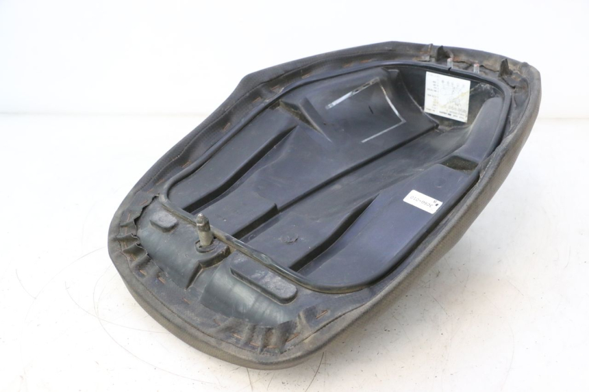 photo de PRZEDNIE SIEDZENIE MBK NITRO 50 (2004 - 2008) - Zbliżenie techniczne