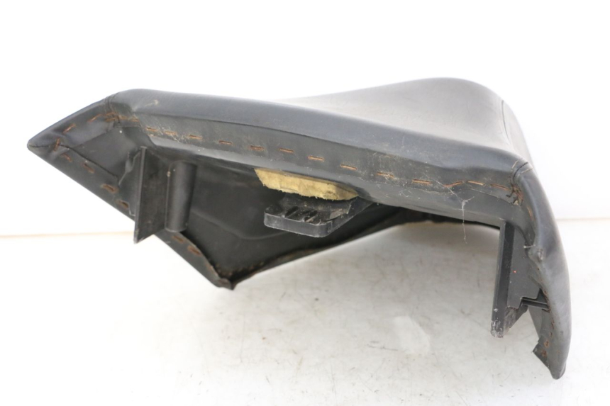 photo de SIODŁO PRZEDNIE PEUGEOT SATELIS COMPRESSOR K15 125 (2006 - 2009) - Zbliżenie techniczne