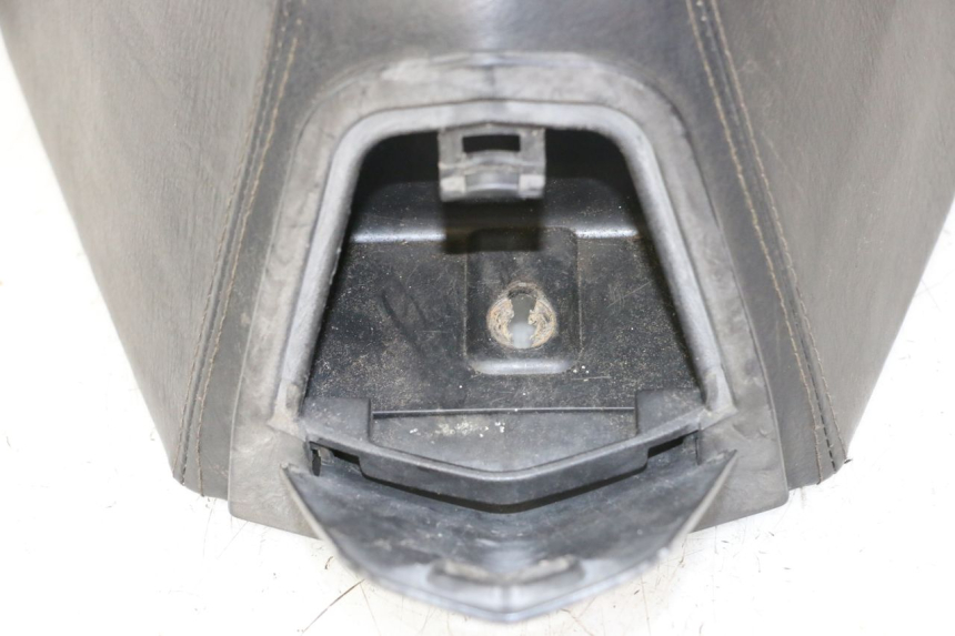 photo de SIODŁO PRZEDNIE PEUGEOT SATELIS COMPRESSOR K15 125 (2006 - 2009) - Punkty mocowania