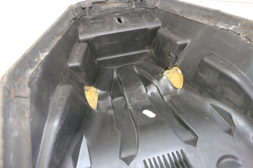 photo de SIODŁO PRZEDNIE PEUGEOT SATELIS 125 (2013 - 2018) - Szczegół części