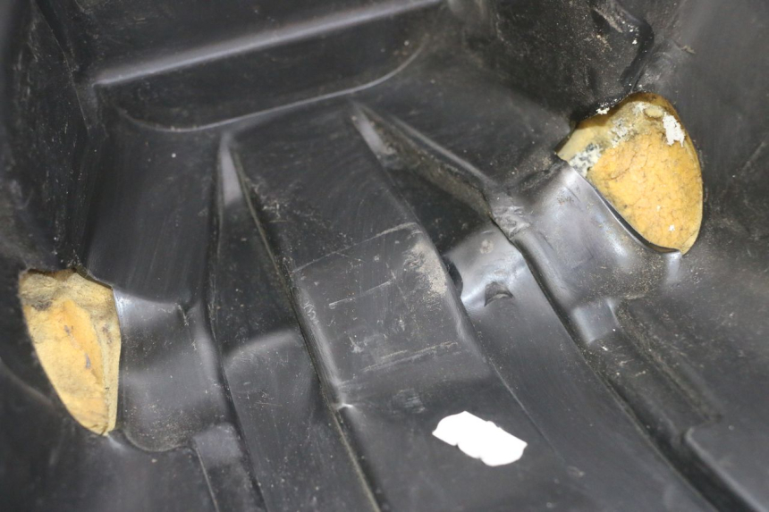 photo de SIODŁO PRZEDNIE PEUGEOT SATELIS 125 (2013 - 2018) - Zoom stanu zużycia