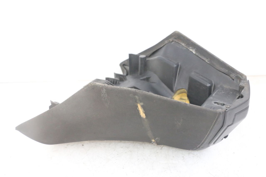 photo de SIODŁO PRZEDNIE PEUGEOT SATELIS 125 (2013 - 2018) - Inny kąt widzenia