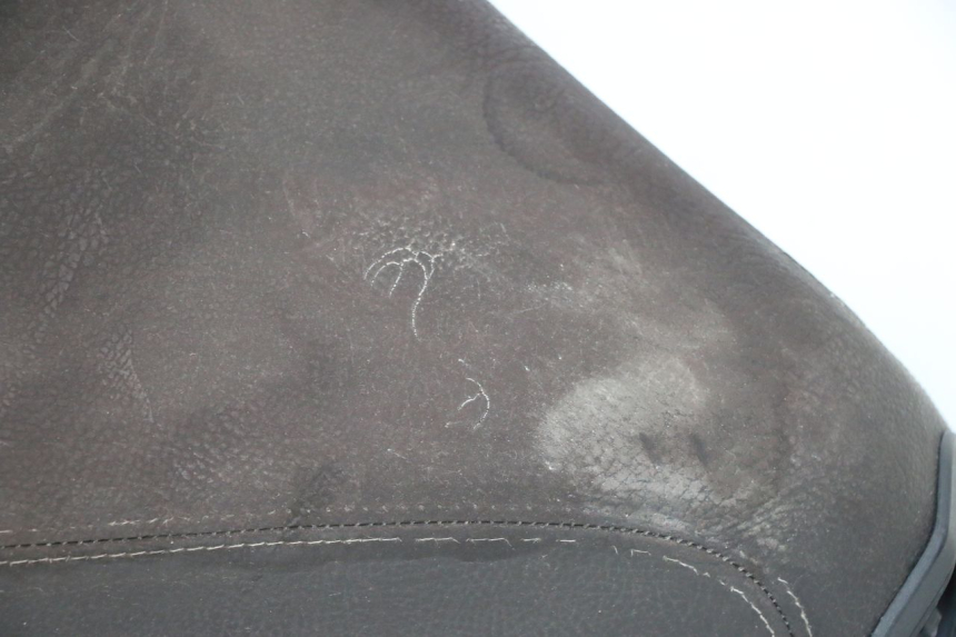 photo de SIODŁO PRZEDNIE PEUGEOT SATELIS 125 (2006 - 2009) - Szczegóły charakterystyczne