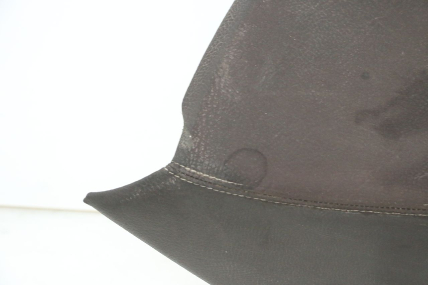 photo de SIODŁO PRZEDNIE PEUGEOT SATELIS 125 (2006 - 2009) - Zbliżenie komponentów