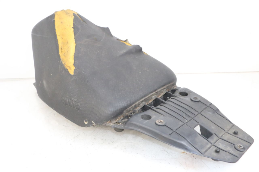 photo de SIODŁO PRZEDNIE APRILIA SR CARB LC 2T 50 (2004 - 2012) - Szczegół części