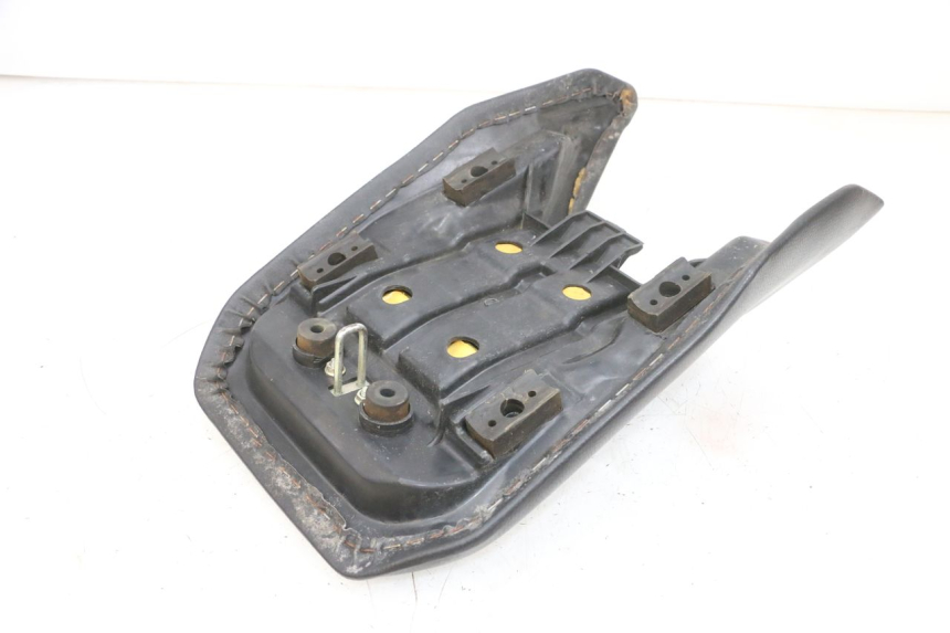 photo de SIEDZENIE PRZEDNIE DAELIM VJ ROADWIN FI 125 (2008 - 2017) - Zoom stanu zużycia