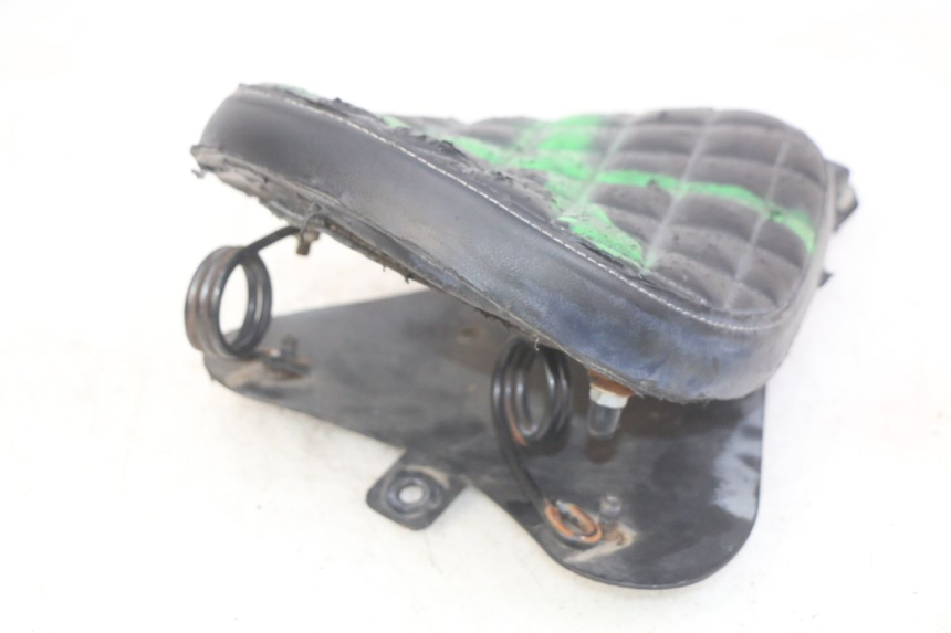 photo de SIODŁO PRZEDNIE DAELIM VL DAYSTAR 125 (2000 - 2011) - Punkty mocowania