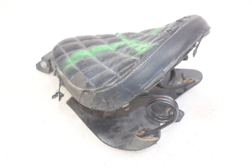 photo de SIODŁO PRZEDNIE DAELIM VL DAYSTAR 125 (2000 - 2011) - Stan powierzchni