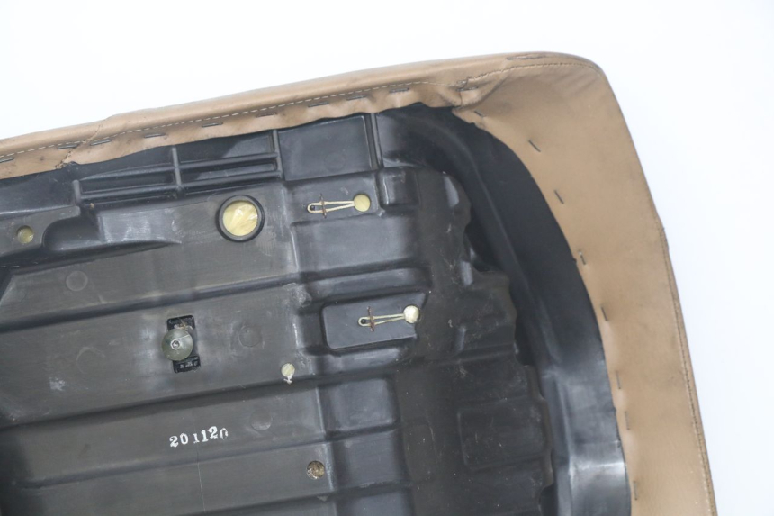 photo de SIODŁO PRZEDNIE YAMAHA YP MAJESTY 400 (2004 - 2008) - Zbliżenie komponentów