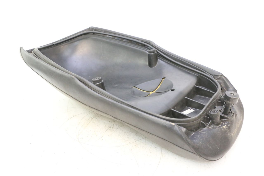 photo de SIEDZENIE PRZEDNIE YAMAHA YP MAJESTY 125 (1998 - 2001) - Stan powierzchni