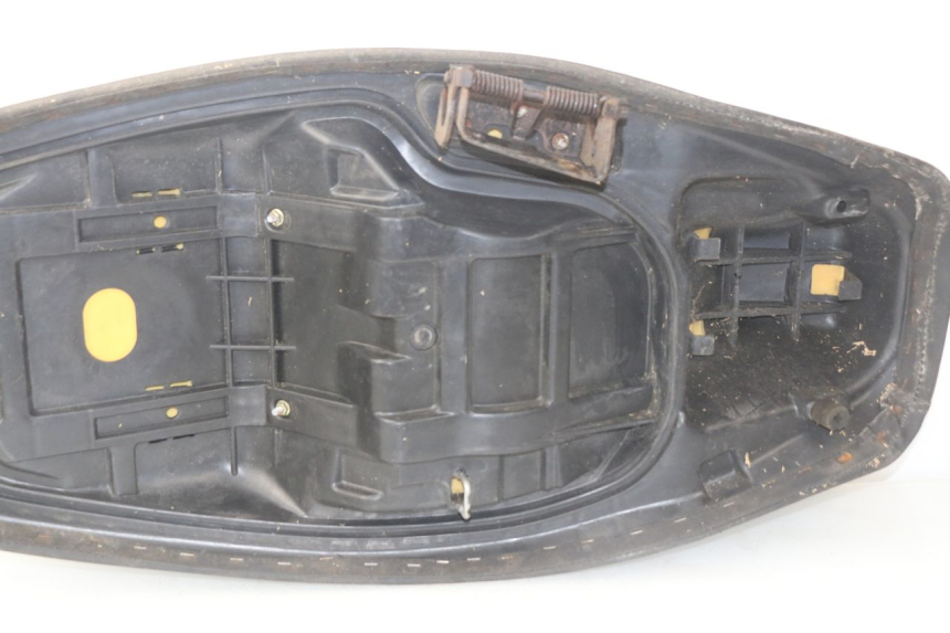 photo de SIEDZENIE JONWAY AZTRAL 125 (2008 - 2017) - Szczegóły charakterystyczne