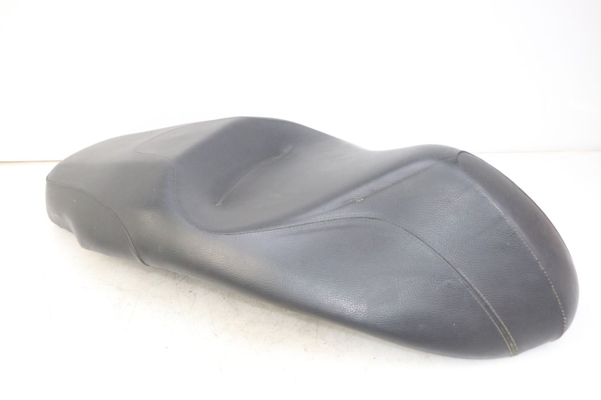 photo de SIEDZENIE PIAGGIO BEVERLY 125 (2010 - 2015) - Zbliżenie techniczne