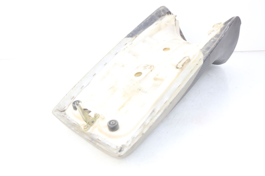 photo de SIEDZENIE YAMAHA BLASTER 200 (2003 - 2007) - Stan powierzchni