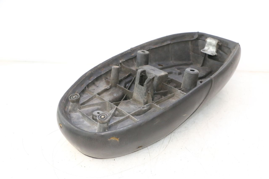 photo de SIEDZENIE MBK BOOSTER SPIRIT 50 (1999 - 2003) - Stan powierzchni