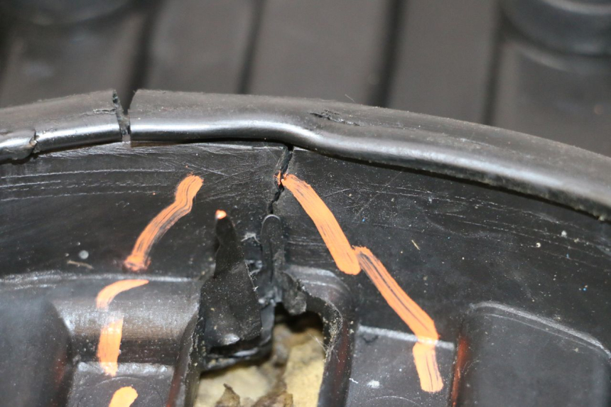 photo de SIEDZENIE MBK BOOSTER SPIRIT NAKED 50 (2004 - 2017) - Zoom stanu zużycia