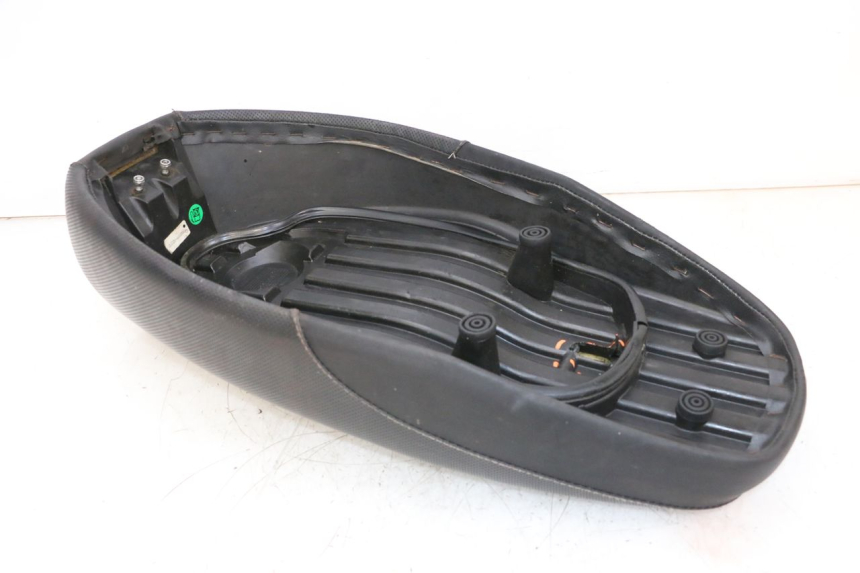 photo de SIEDZENIE MBK BOOSTER SPIRIT NAKED 50 (2004 - 2017) - Punkty mocowania