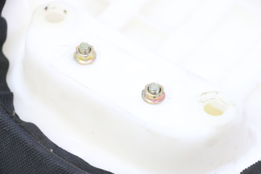 photo de SIEDZENIE MOTRON BREEZY 4T 50 (2021 - 2025) - Zbliżenie techniczne