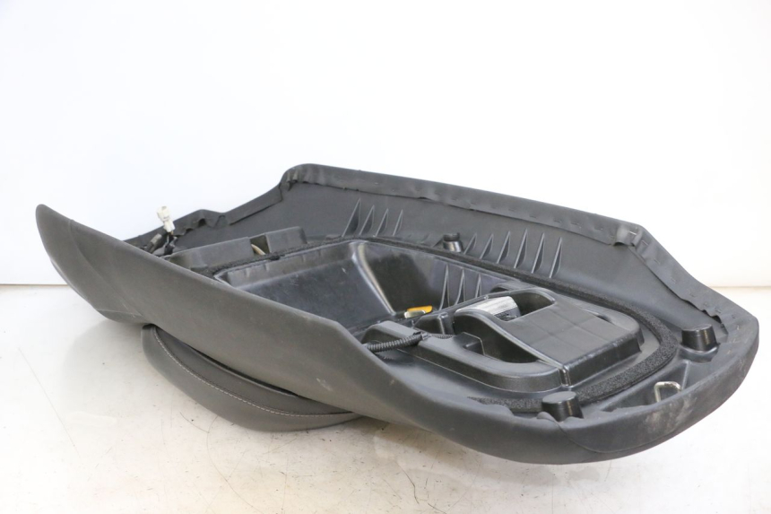 photo de SIEDZENIE SUZUKI BURGMAN 650 (2013 - 2020) - Szczegół części