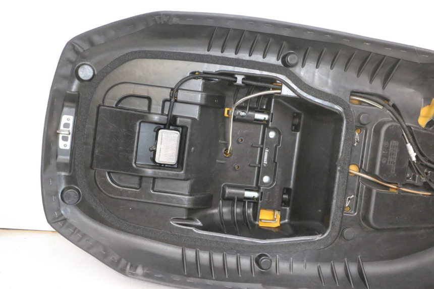 photo de SIEDZENIE SUZUKI BURGMAN 650 (2013 - 2020) - Widok z bliska