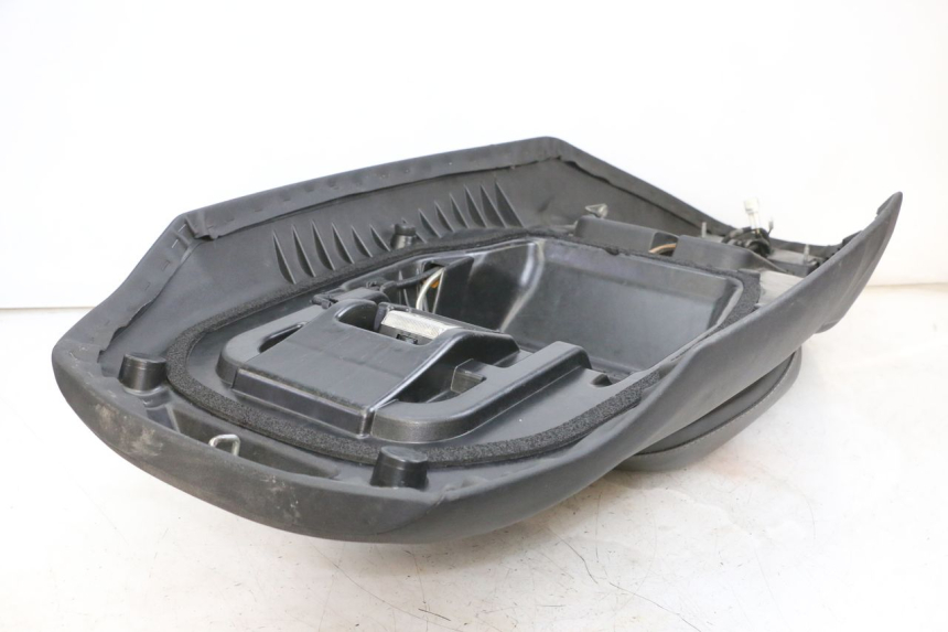 photo de SIEDZENIE SUZUKI BURGMAN 650 (2013 - 2020) - Zbliżenie techniczne