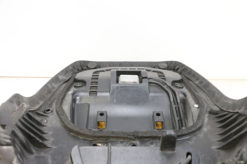 photo de SIEDZENIE SUZUKI BURGMAN EXECUTIVE ABS 650 (2006 - 2012) - Struktura - zbliżenie