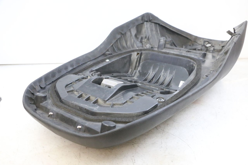 photo de SIEDZENIE SUZUKI BURGMAN EXECUTIVE ABS 650 (2006 - 2012) - Alternatywny kąt