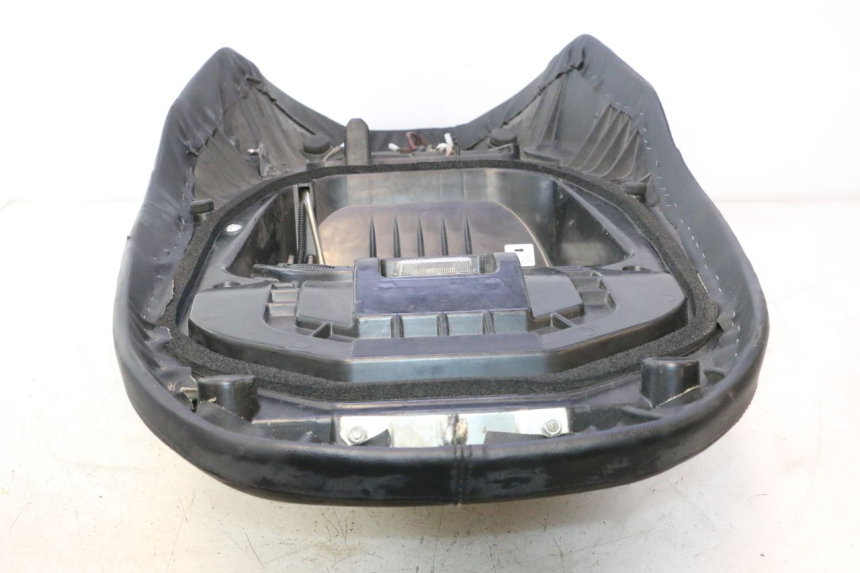 photo de SIEDZENIE SUZUKI BURGMAN EXECUTIVE ABS 650 (2006 - 2012) - Widok produktu