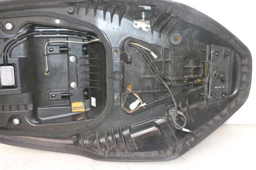 photo de SIEDZENIE SUZUKI BURGMAN EXECUTIVE ABS 650 (2006 - 2012) - Widok produktu