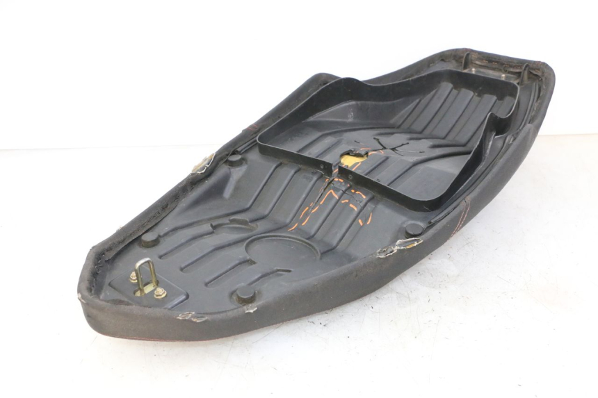 photo de SIEDZENIE ORCAL CAVARO 4T 50 (2019 - 2023) - Struktura - zbliżenie