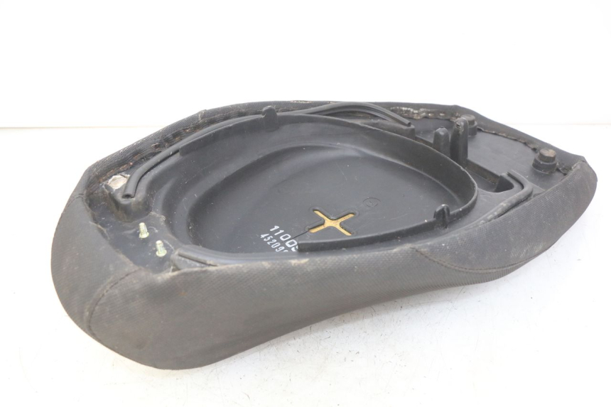 photo de SIEDZENIE TGB CITY 2 50 (2009 - 2013) - Szczegóły charakterystyczne