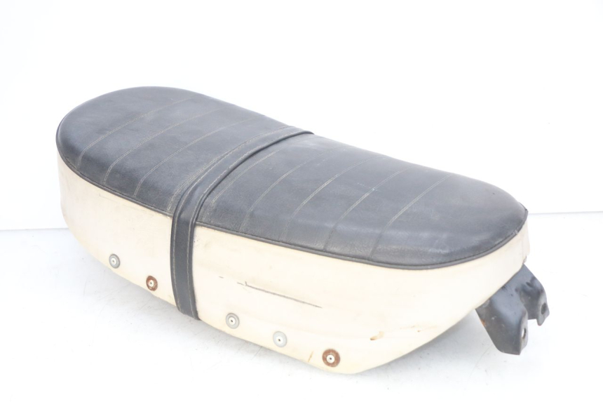 photo de SIEDZENIE TNT MOTOR CITY 50 (2007 - 2018) - Szczegóły charakterystyczne