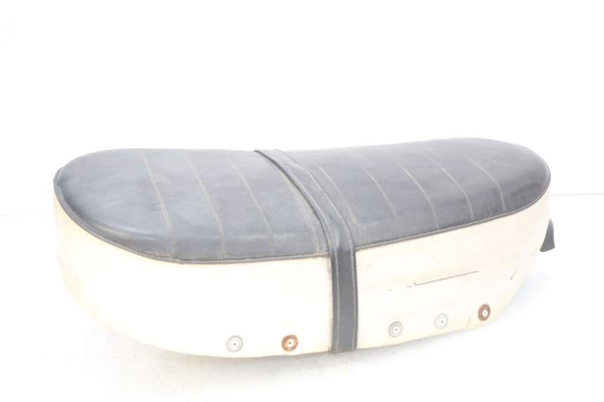 photo de SIEDZENIE TNT MOTOR CITY 50 (2007 - 2018) - Zbliżenie komponentów