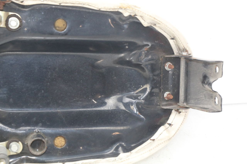 photo de SIEDZENIE TNT MOTOR CITY 50 (2007 - 2018) - Oznaczenia i referencje