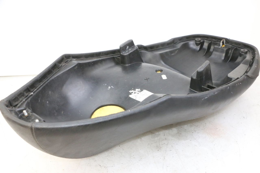 photo de SIEDZENIE PEUGEOT CITYSTAR 50 (2013 - 2017) - Stan powierzchni