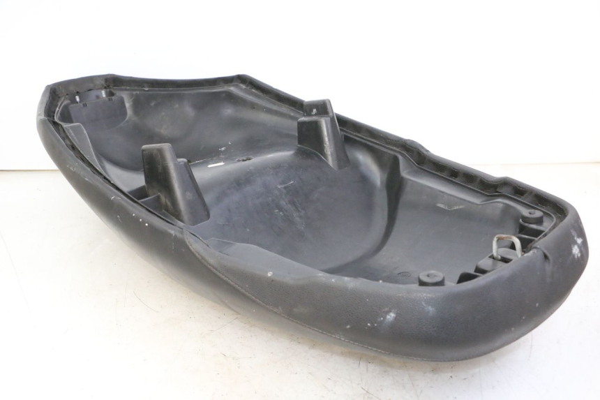 photo de SIEDZENIE PEUGEOT CITYSTAR 50 (2013 - 2017) - Oznaczenia i referencje