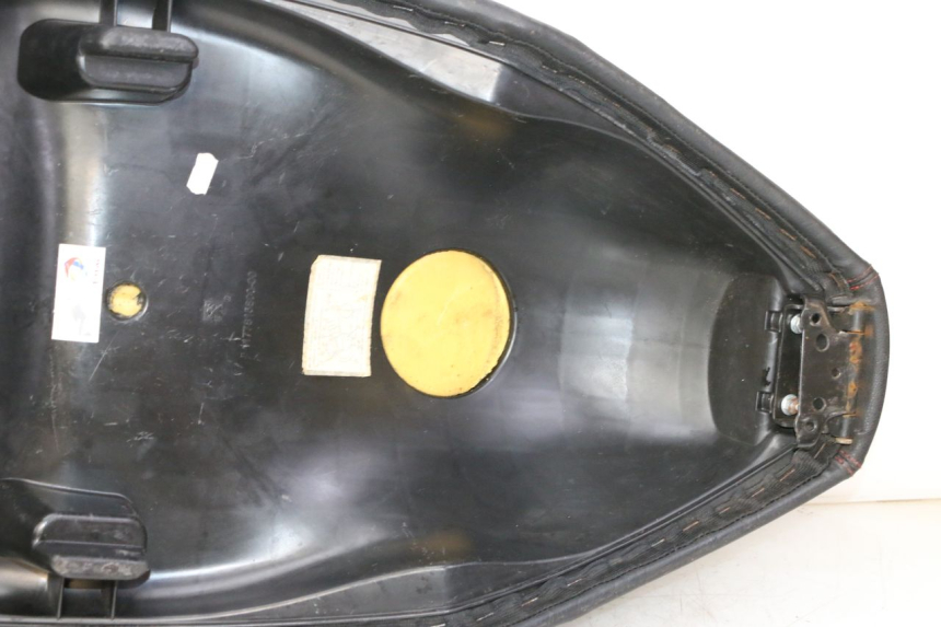 photo de SIEDZENIE PEUGEOT CITYSTAR 50 (2013 - 2017) - Szczegóły charakterystyczne