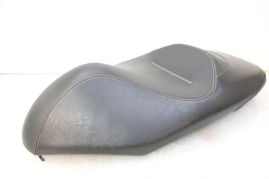 photo de SIEDZENIE PEUGEOT CITYSTAR 50 (2013 - 2017) - Zbliżenie techniczne