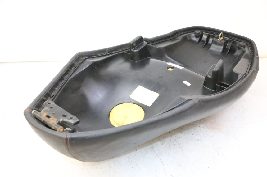 photo de SIEDZENIE PEUGEOT CITYSTAR 50 (2013 - 2017) - Punkty mocowania