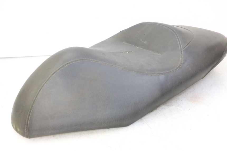 photo de SIEDZENIE PEUGEOT CITYSTAR 50 (2013 - 2017) - Struktura - zbliżenie